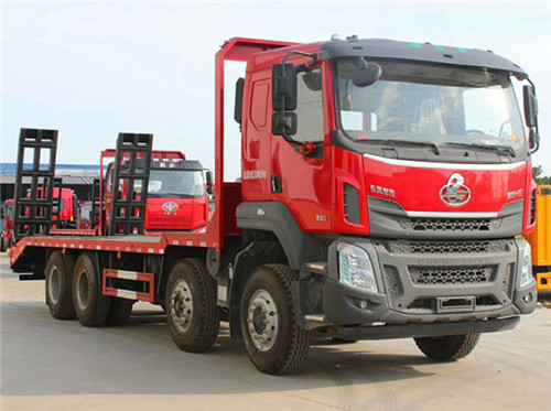 柳汽乘龍H5前四后八平板車